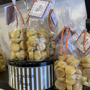 Casa dos Ovos Moles em Lisboa - Pastries - Cafes Near Me - Lisbon, 11 Casa dos Ovos Moles em Lisboa - Pastries - Cafes Near Me - Lisbon, 11