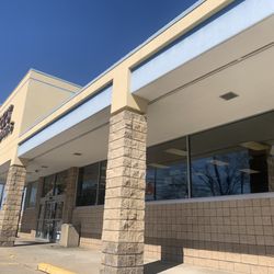 Spec's Wines, Spirits & Finer Foods - Front of store