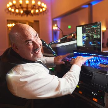 DJ Curtis Entertainment - DJs Near Me DJ Curtis Entertainment - DJs Near Me