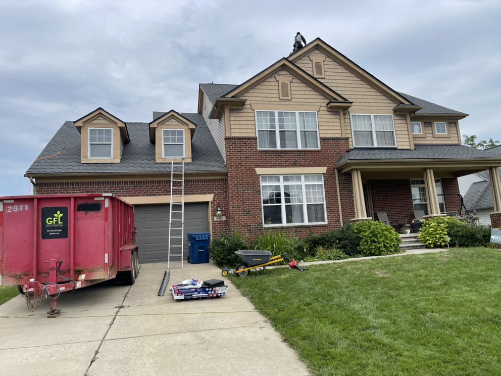 SWIFT ROOFING SIDING & GUTTERS Updated August 2024 1309 W Lorain St