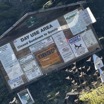 Terwilliger Hot Springs - The sign at the parking lot. Clearly says cards accepted - Parks Near Me Terwilliger Hot Springs - The sign at the parking lot. Clearly says cards accepted - Parks Near Me