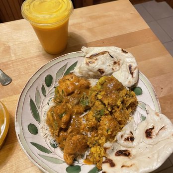 Surya Veg N Dosa - Kadai chicken, Aloo Gobhi, Naan, and Mango Lassi - Indian Near Me - Cambridge, Massachusetts Surya Veg N Dosa - Kadai chicken, Aloo Gobhi, Naan, and Mango Lassi - Indian Near Me - Cambridge, Massachusetts