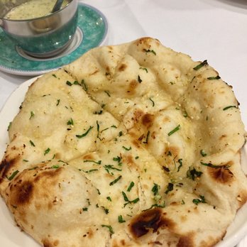Chilli Shaker - Garlic Naan - Indian Near Me - London, XGL Chilli Shaker - Garlic Naan - Indian Near Me - London, XGL