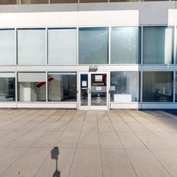 Bank of America Financial Center - Storefront
