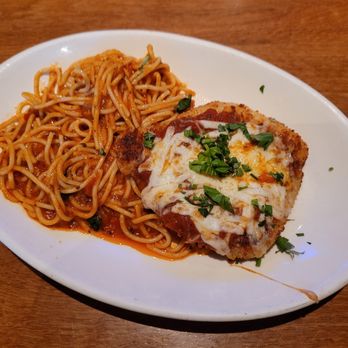 BJ's Restaurant & Brewhouse - italian chicken parmigiana pasta lunch-sized - Breweries Near Me - San Mateo, California BJ's Restaurant & Brewhouse - italian chicken parmigiana pasta lunch-sized - Breweries Near Me - San Mateo, California