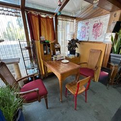 Cornerstone Books - Meeting table (for tarot readings?)