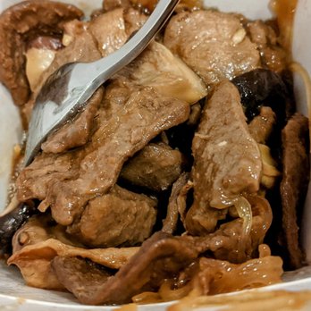 Long Life Vegi House - Vegi-beef with black mushroom and bamboo - Chinese Near Me - Berkeley, California Long Life Vegi House - Vegi-beef with black mushroom and bamboo - Chinese Near Me - Berkeley, California