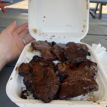 Braddah Hutts BBQ Grill - BBQ pork - Barbeque Near Me - Hana, Hawaii