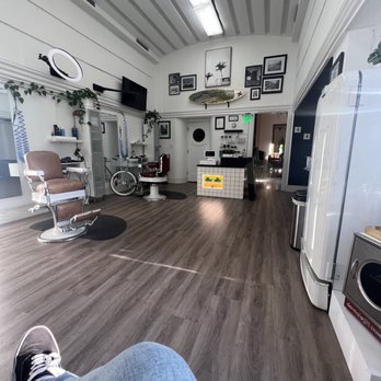 Bravehearts Barbershop - Barbers Near Me - Long Beach, California Bravehearts Barbershop - Barbers Near Me - Long Beach, California