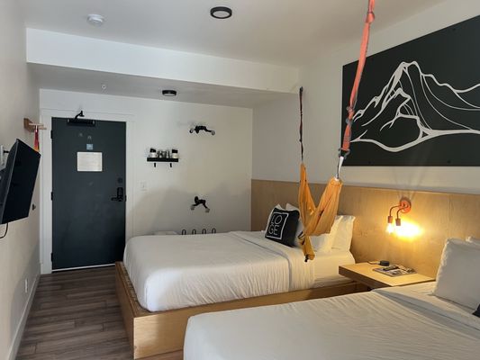 LOGE Leavenworth Downtown by null