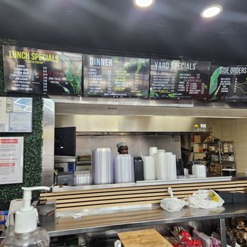 Jerk Yard - Chicken Shop Near Me - Chicago, Illinois