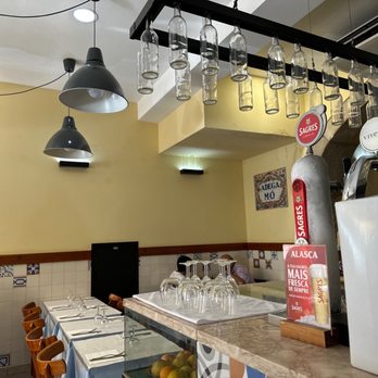 Adega Mó - Interior. Not air conditioned during lunch.  But breezy. - Portuguese Near Me - Lisbon, 11