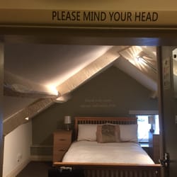 The Corner House Hotel - Very cozy room. This is room 6.