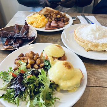 Aloha Kitchen - Breakfast!! - Breakfast & Brunch Near Me - Honolulu, Hawaii Aloha Kitchen - Breakfast!! - Breakfast & Brunch Near Me - Honolulu, Hawaii
