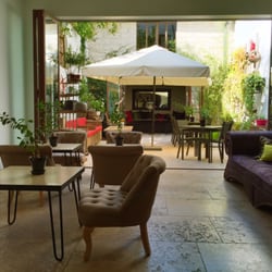 La Maison de Mon Père - Le salon et le patio