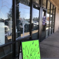 Jojo's Bakery - Front door