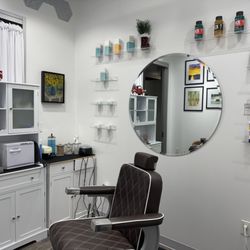Candi The Barber - Salon Lofts at Savannah Park Studio 12
Barber, Candice Holtzclaw