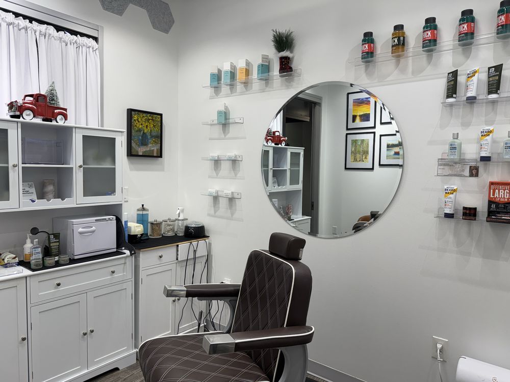 Candi The Barber Logo