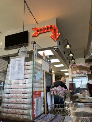 Pizza Barn by null