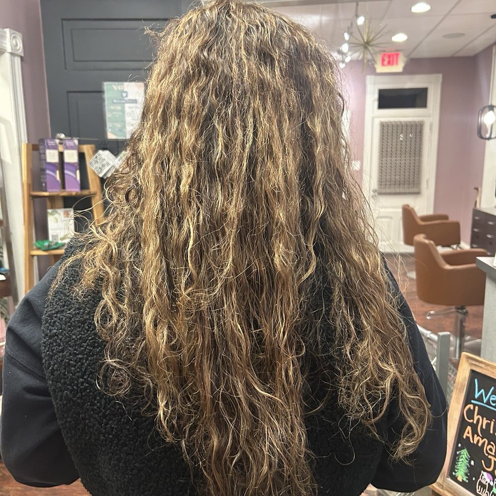 Salon Nova - They burned my hair. - Hair Salons Near Me - Royersford, Pennsylvania Salon Nova - They burned my hair. - Hair Salons Near Me - Royersford, Pennsylvania