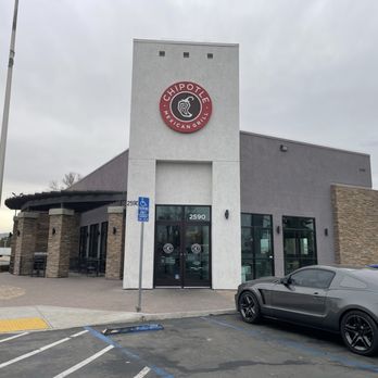 Chipotle Mexican Grill - Outside - Mexican Near Me - Barstow, California
