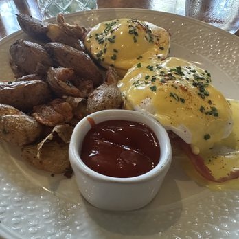 Lilian's - Eggs Benedict - Seafood Near Me - Rancho Santa Fe, California