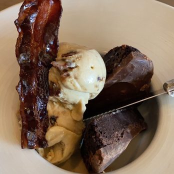 Carson Kitchen - Fudge brownie - New American Near Me - Las Vegas, Nevada Carson Kitchen - Fudge brownie - New American Near Me - Las Vegas, Nevada