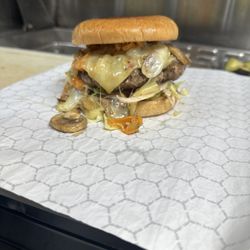 Taqueria Morales - Habanero cheese burger