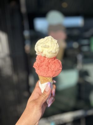Pazzo Gelato by null