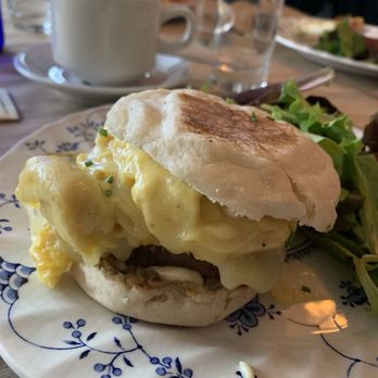 Ingas Bar - Egg sausage sandwich - New American Near Me - Brooklyn, New York