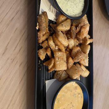 Cultivate Craft Kitchen - English chips, crispy & light with amazing dipping sauces - New American Near Me - Draper, Utah Cultivate Craft Kitchen - English chips, crispy & light with amazing dipping sauces - New American Near Me - Draper, Utah