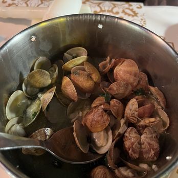 Cervejaria Ramiro - Clams - Seafood Near Me - Lisbon, 11