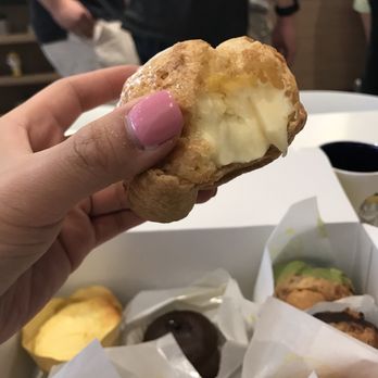Beard Papa's - Bakeries Near Me - Katy, Texas