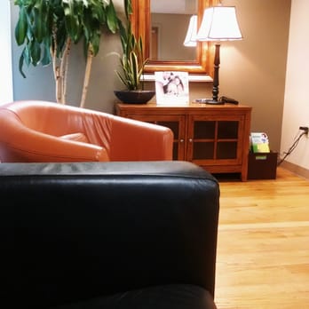 Philip K Jung, DDS - Waiting Area - Endodontists Near Me - Bellevue, Washington