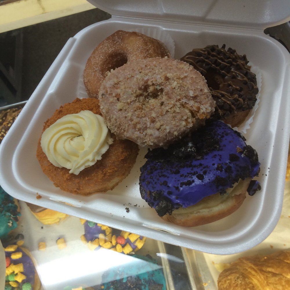 Bakers Donuts - Donuts Near Me - Sacramento, California Bakers Donuts - Donuts Near Me - Sacramento, California