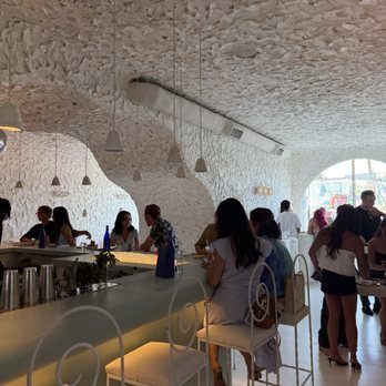 CENTO Raw Bar  - Vibes - Seafood Near Me - Los Angeles, California