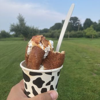Riamede Farm - Vanilla Ice Cream with Apple Cider Donut treat. - Pick Your Own Farms Near Me - Chester, New Jersey Riamede Farm - Vanilla Ice Cream with Apple Cider Donut treat. - Pick Your Own Farms Near Me - Chester, New Jersey