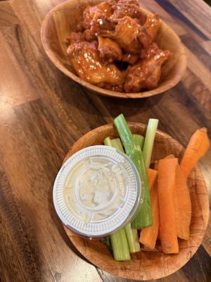 Duff's Famous Wings by null