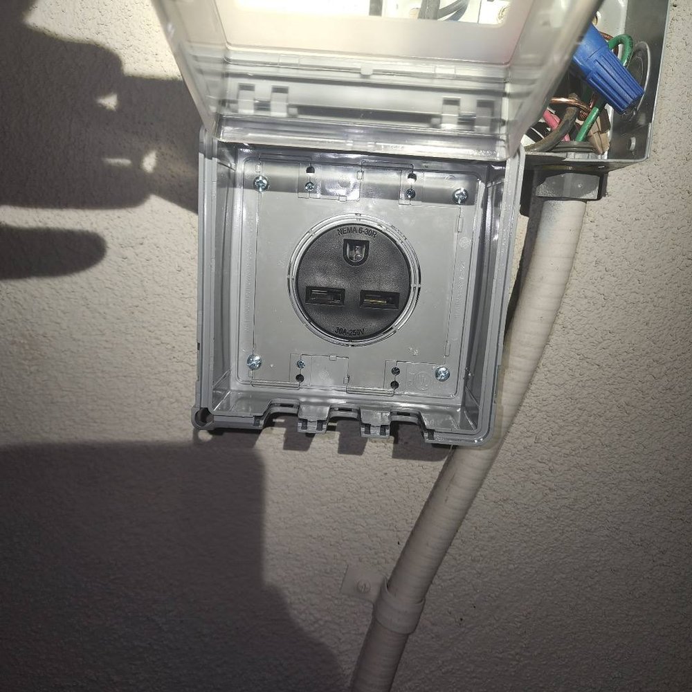 Slide of Encreso Electric