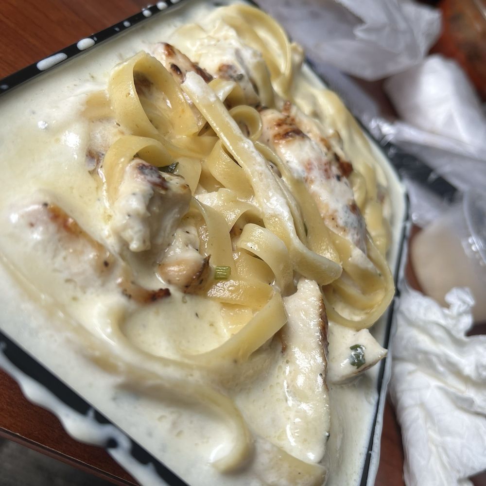 Angela's Pizza Kitchen - Chicken Alfredo - Pizza Near Me - Boca Raton, Florida Angela's Pizza Kitchen - Chicken Alfredo - Pizza Near Me - Boca Raton, Florida