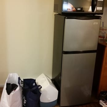 Yellowstone Riverside Cottages - Very glad to see a 4 foot refrigerator w/ freezer. Microwave is a plus. - Hotels Near Me - Gardiner, Montana Yellowstone Riverside Cottages - Very glad to see a 4 foot refrigerator w/ freezer. Microwave is a plus. - Hotels Near Me - Gardiner, Montana