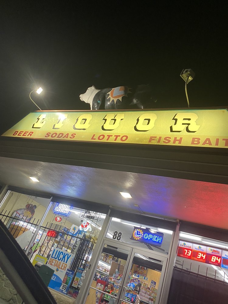 Adolfo's Liquor Logo