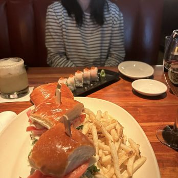 Woodmont Grill - Best chicken sandwich in Bethesda ! - New American Near Me - Bethesda, Maryland Woodmont Grill - Best chicken sandwich in Bethesda ! - New American Near Me - Bethesda, Maryland