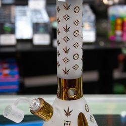 Dana's Smoke Shop