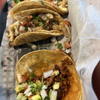 Cielito Lindo Taqueria - Mexican Near Me - Williamsville, New York