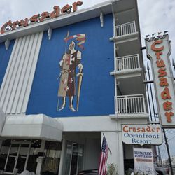 Crusader Coffee Shop - Located at the ground level of this hotel