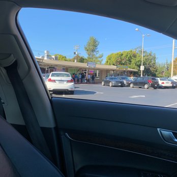 Rosy's Cafe - Super packed! 10:30am on a Sunday - American Near Me - Hayward, California