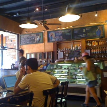 Mishka's Cafe - people hurrying out with their caffeine fixes - Coffee & Tea Near Me - Davis, California
