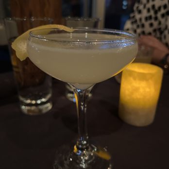 2 Chez - New American Near Me - Peoria, Illinois