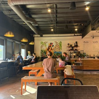 Honesto Cafe - Inside seating - Coffee & Tea Near Me - Los Angeles, California Honesto Cafe - Inside seating - Coffee & Tea Near Me - Los Angeles, California
